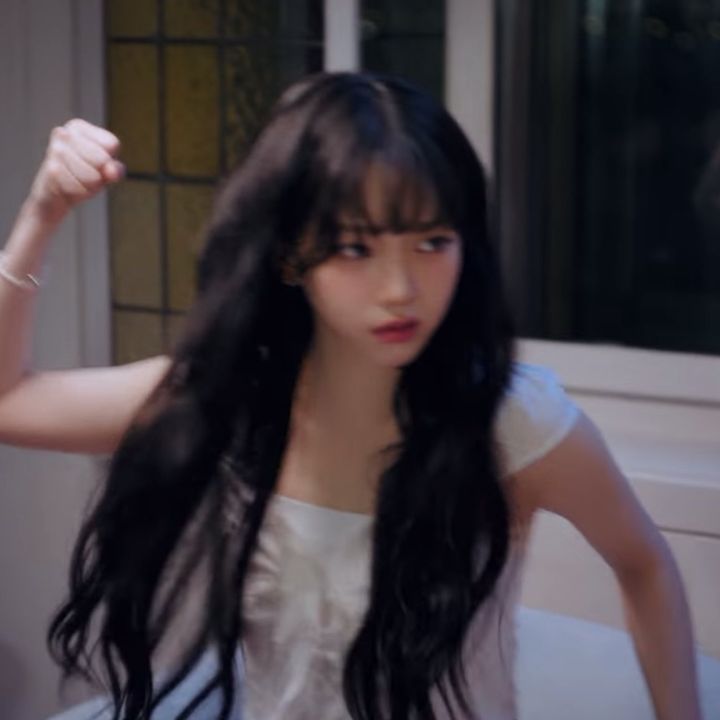 𝕓𝕝𝕦𝕦𝟜𝕦