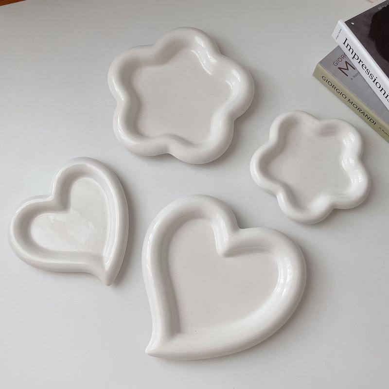 MIYA Heart & Flower Ceramic Dessert Plate / Piring Snack Berbentuk Hati dan Bunga Lucu Aesthetic Imut Cute Korea Jepang
