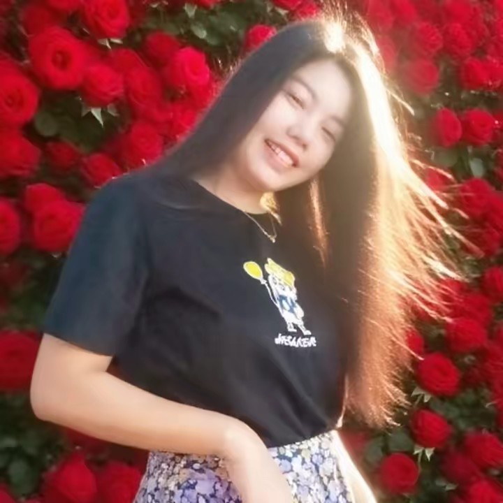 Htet lay😘💜💛💞