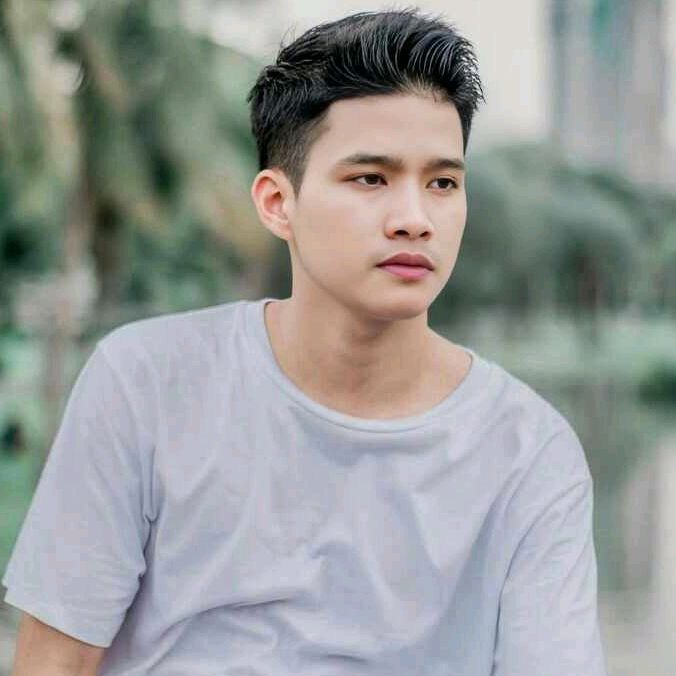 Țĥúří Lîñń Kĥãńț