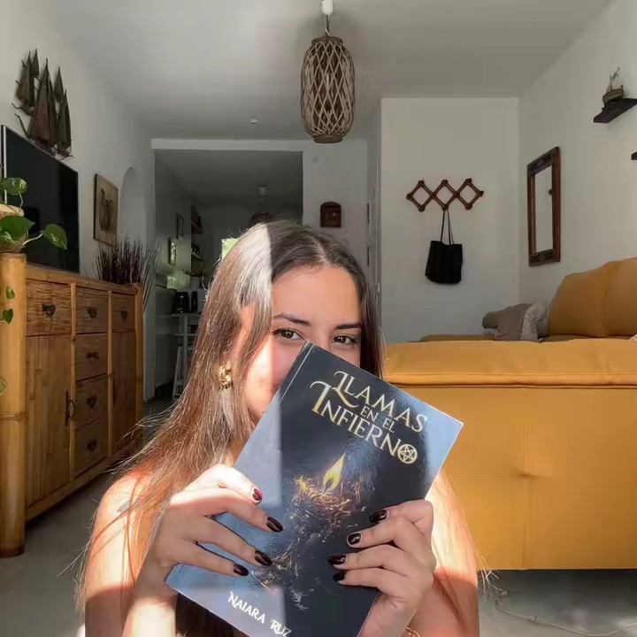 Naiara Ruz | Escritora