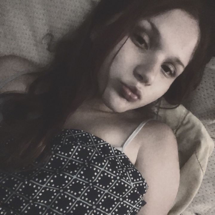 𝐌𝐢𝐤𝐚𝐞𝐥𝐚