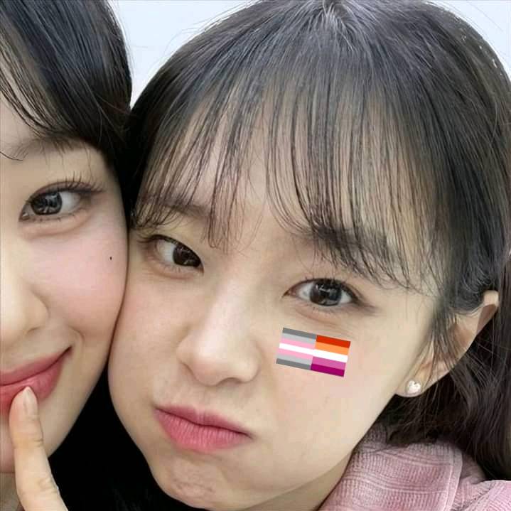 Bbogi ^᪲᪲᪲ ( haseul's gf )