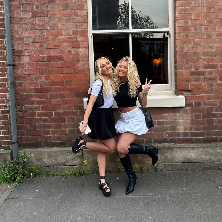 Ellie and Lexie 🫶🏼