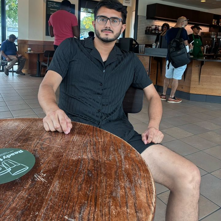 𝕌ℝ𝕀𝔼𝕃 𝔻𝕆𝕄Íℕ𝔾𝕌𝔼ℤ