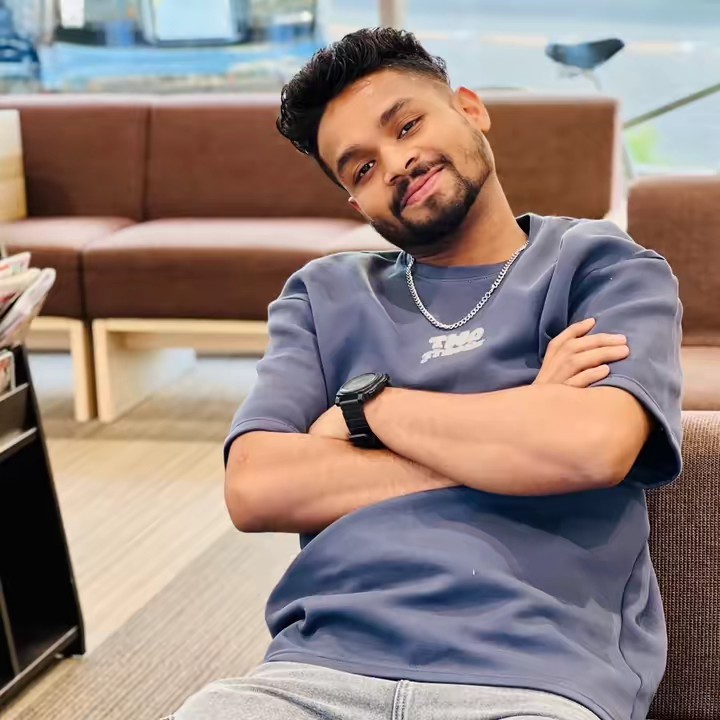 @𝐎𝐡𝐡.𝐢𝐭𝐬_𝐌𝐮𝐧𝐚🇯🇵