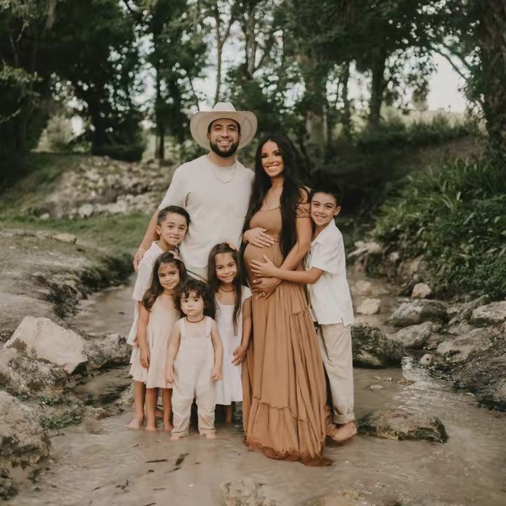 The Chavez Family 🤎
