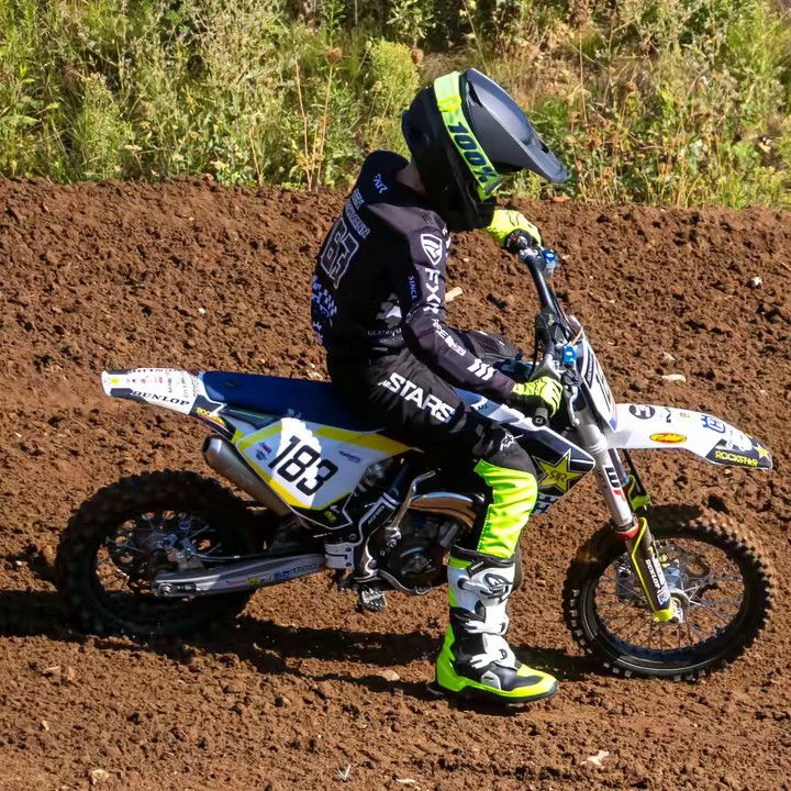 Motocross Fahrer 183
