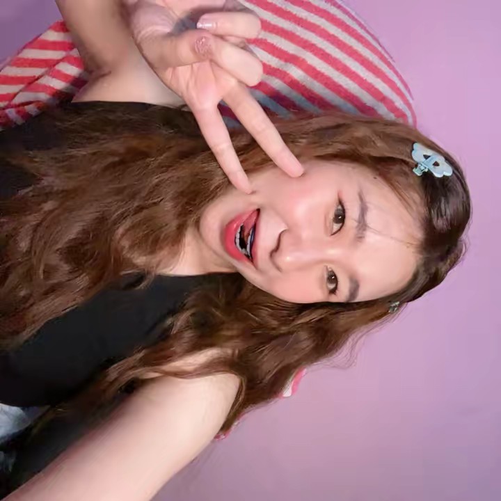 จ๋า จ๋า🫧