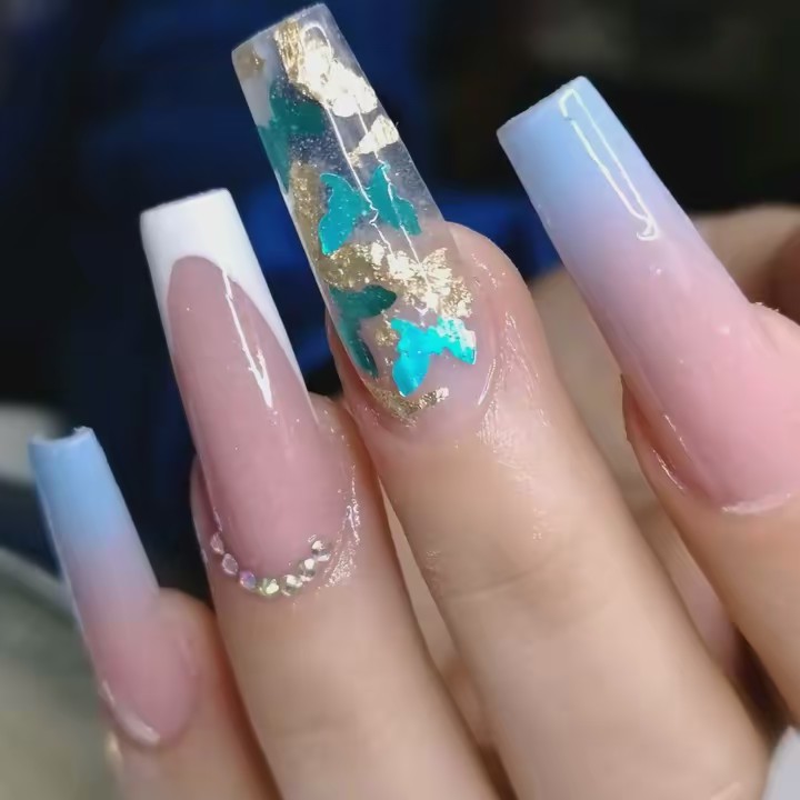 vivi nails