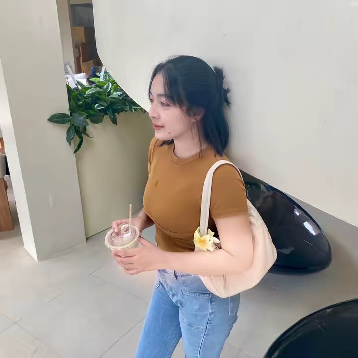 ยัยเป้ที่ชอบเที่ยว🧋🚗