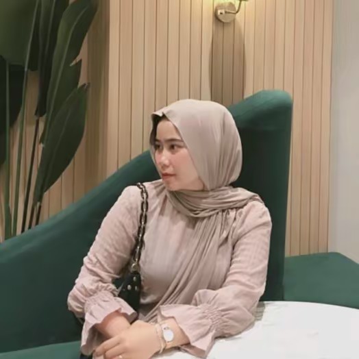 b🧚🏻‍♀️🦢