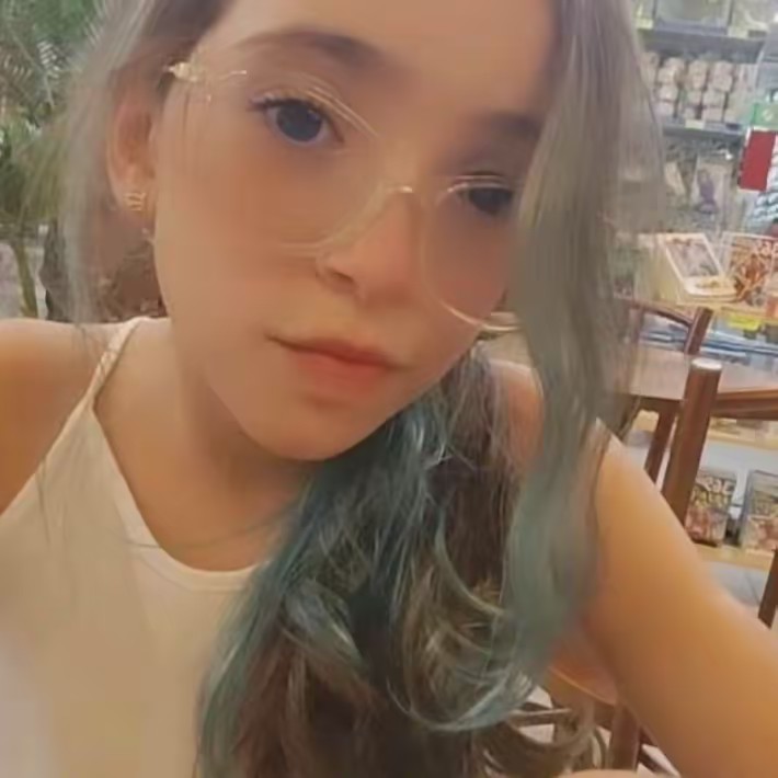 𝓘𝓼𝓪𝓱-🌴🌊☀