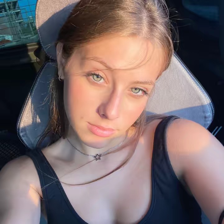 𝒮ℴ𝒻𝒾𝒶🖤