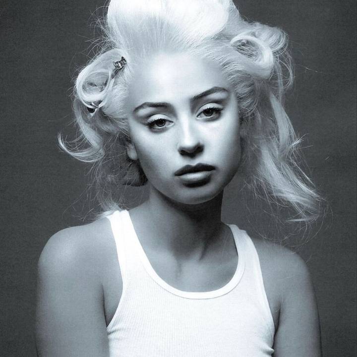 𝐯𝐚𝐧𝐢𝐥𝐥𝐚