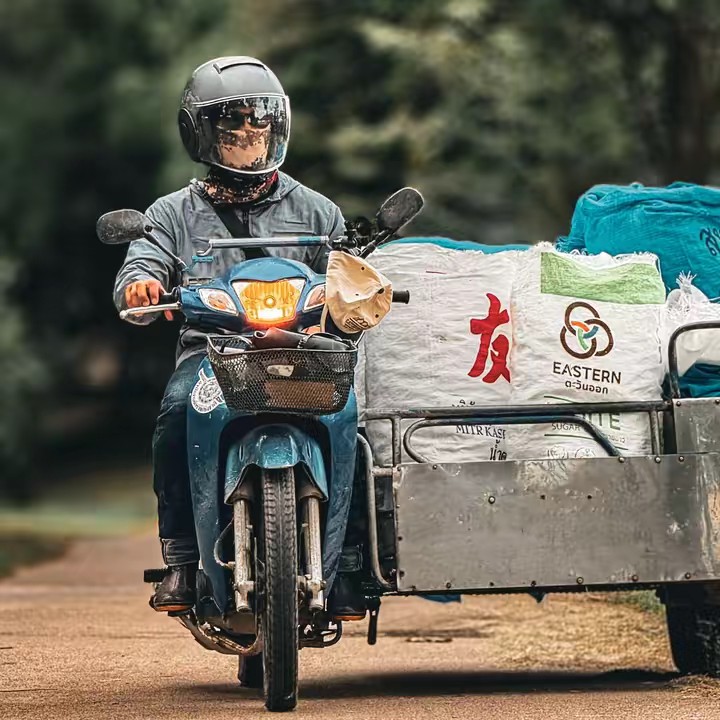 ลุงขายน้ำ  🧊🧊 เย็นทุกก้อ