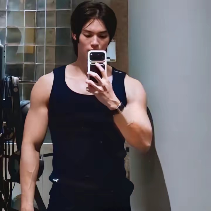 𝐀𝐯𝐚𝐚𝐫𝐞 🪐