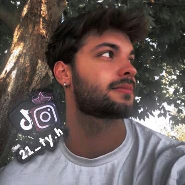 حسٰۅᤤنِ 🪫🩸