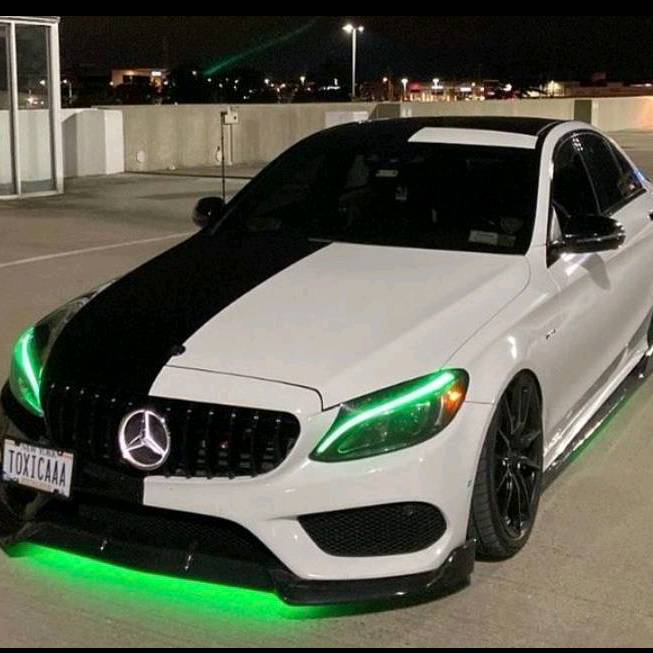 Mercedes-Benz 👑