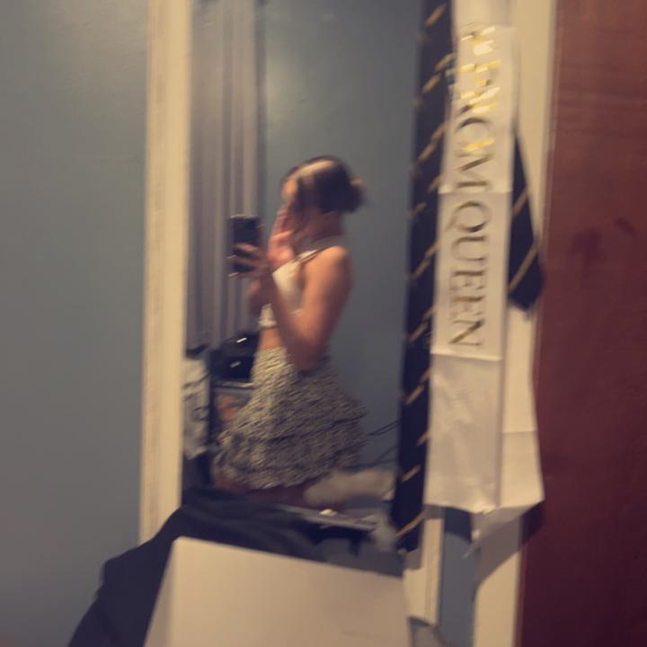 * 𝐂 𝐀 𝐒 𝐄 𝐘 🫶🏼