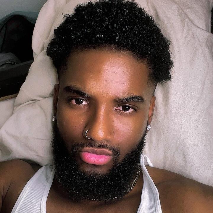 •||⚜️JOHN WICLEF🤴🏽||•