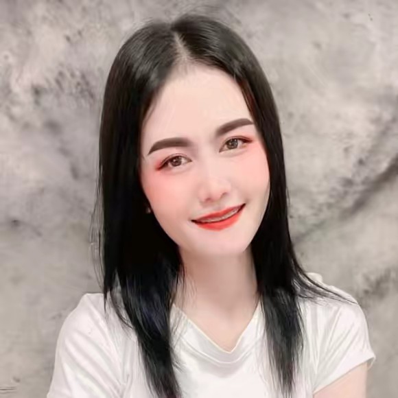 เสื้อผ้าแฟชั่นมาแรง