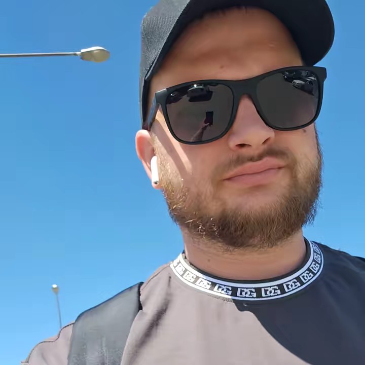 Женек Ершов