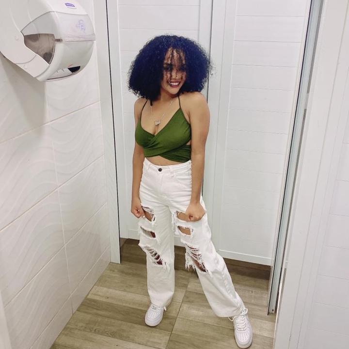 🅔🅢🅣🅗🅔🅡😇