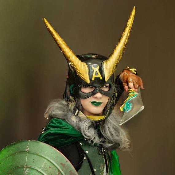 𝓓𝓮𝓶𝓸𝓷𝓸𝓯𝓭𝓮𝓼𝓽𝓲𝓷𝔂