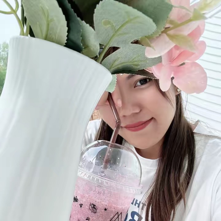 ชื่ออี๊ฟเอง