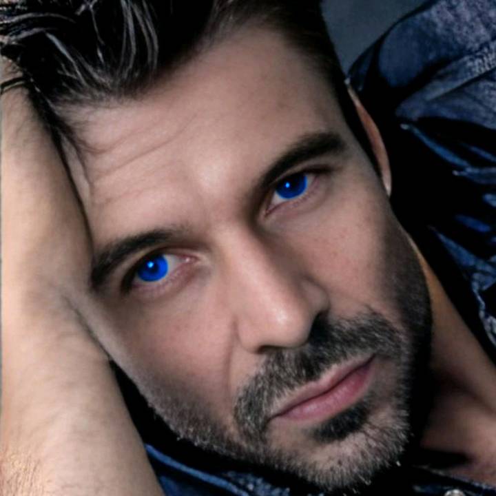 Olhos lindos 🥷🇵🇹🫴❤️