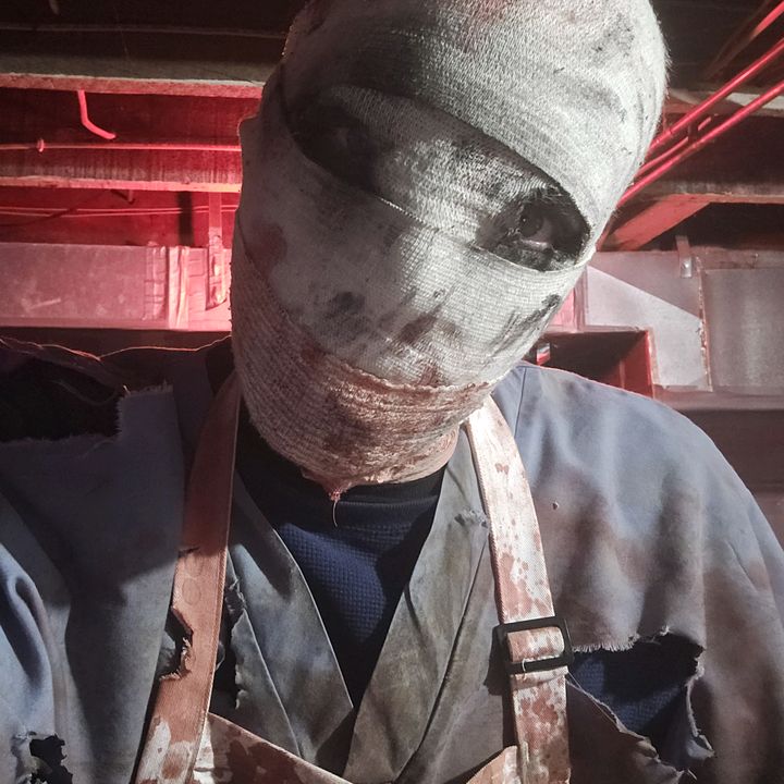 Dr. Vannacutt Hell's surgeon