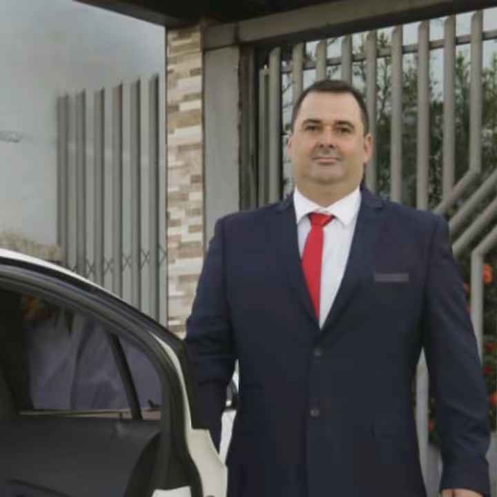 45999529q69 Robson J