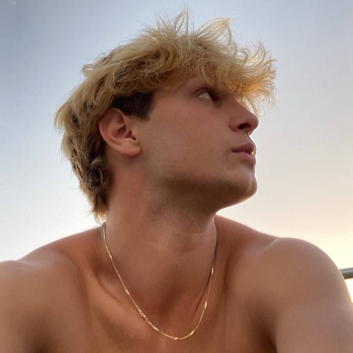 F R A N C E S C O🐦‍🔥