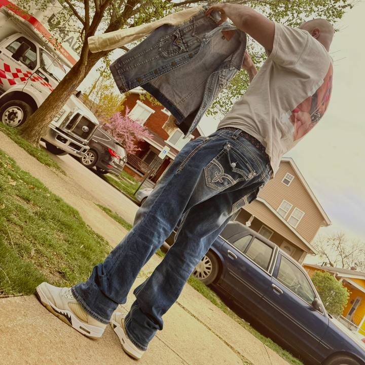 🏚️🎱Whatup_Foo🎱🏚️