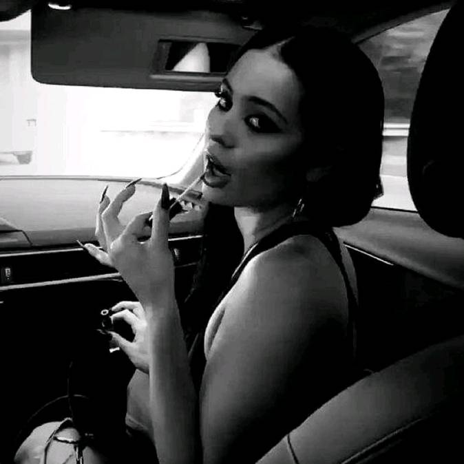 《•||~☆~||•》