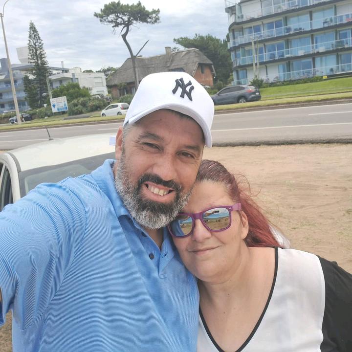 Laura 🍎🍎🧡🧡🧡🧡manya