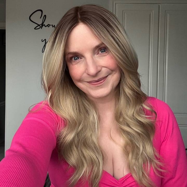 Em 🩷 Wigs & Chemo Diaries 🩷