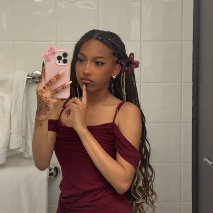 𝐌 𝐈 𝐋 𝐄 𝐍 𝐍 𝐀