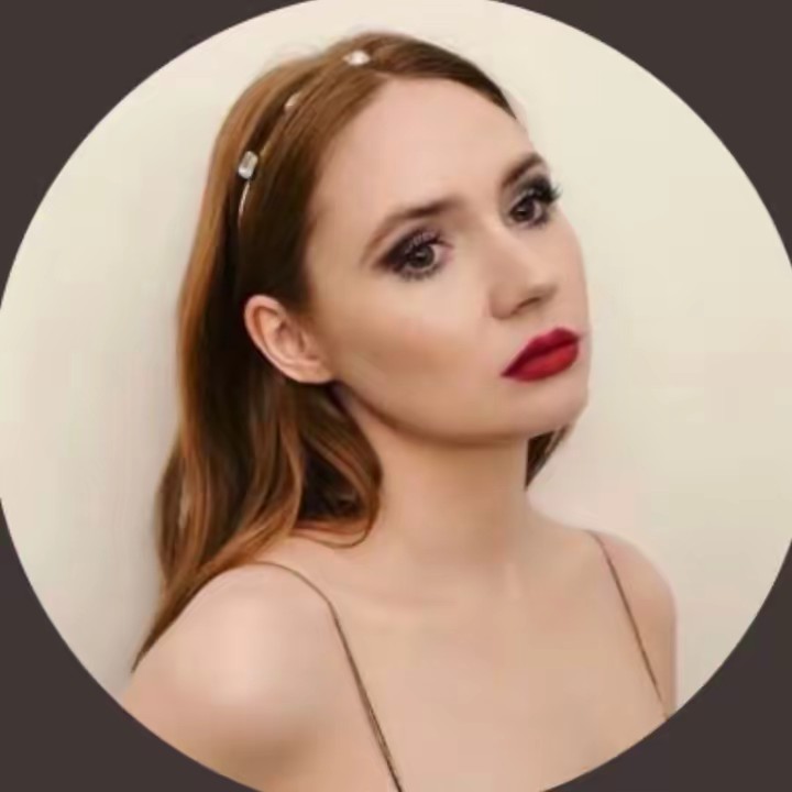 Karen Gillan