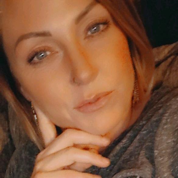 MamaFox #DontBlink83