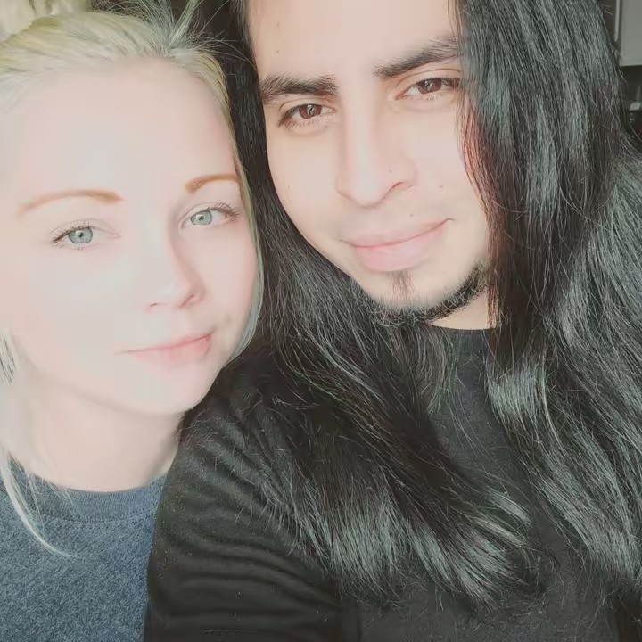 🖤(ApeyLou/Tater)-April Ann♉️