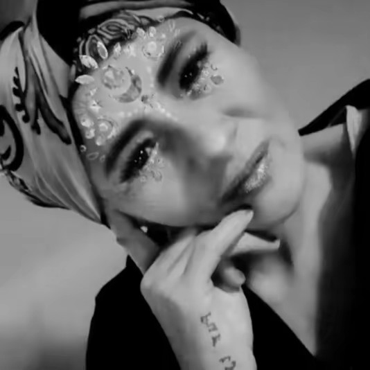 Tracey B 💜 🔮♑️🤩🫶🏽