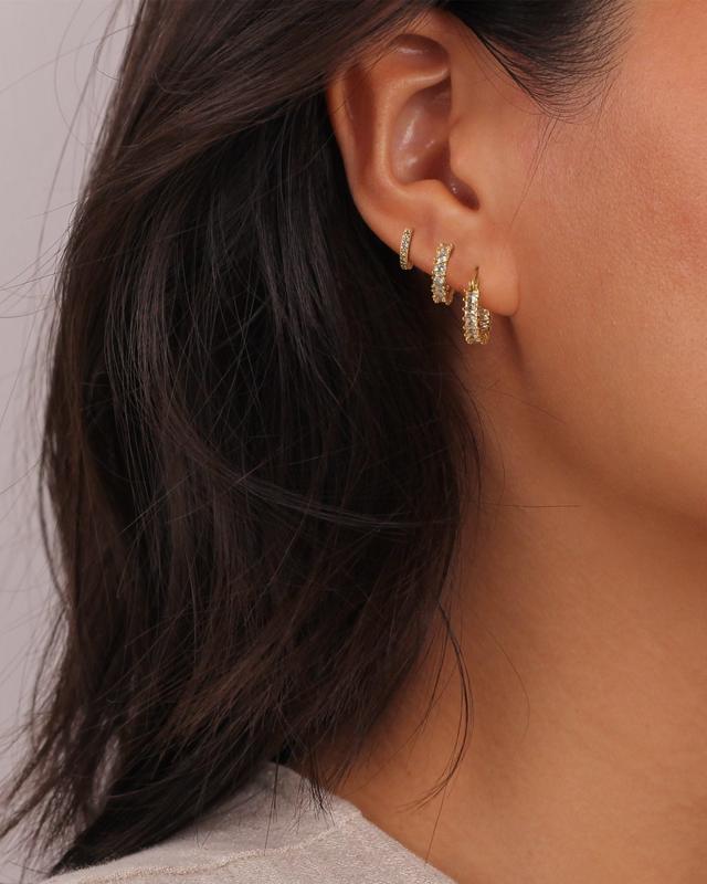 CAROVO 14K Gold-Plated Hoop Earrings Gold Plated Earring Set Rhinestone Cubic Zirconia Hoop Earrings   Chunky Small Gold-Plated Hoops Huggie Earring for Women Gold Jewelry for Woman