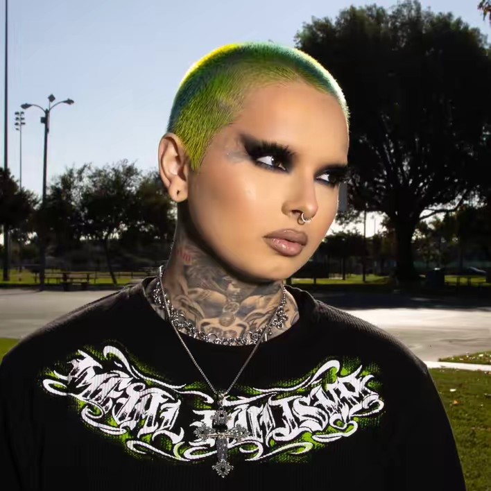 Zhavia