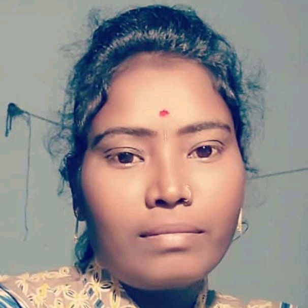 తెలంగాణ సింగర్ లత