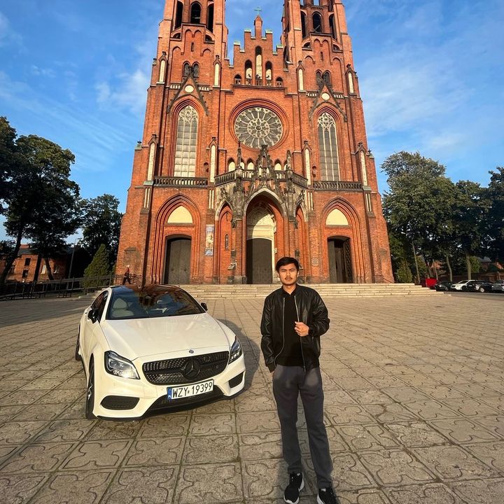 Prabin Gurung 🇵🇱