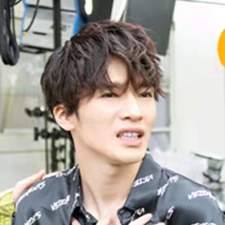 ふっかさんのつぶった目担