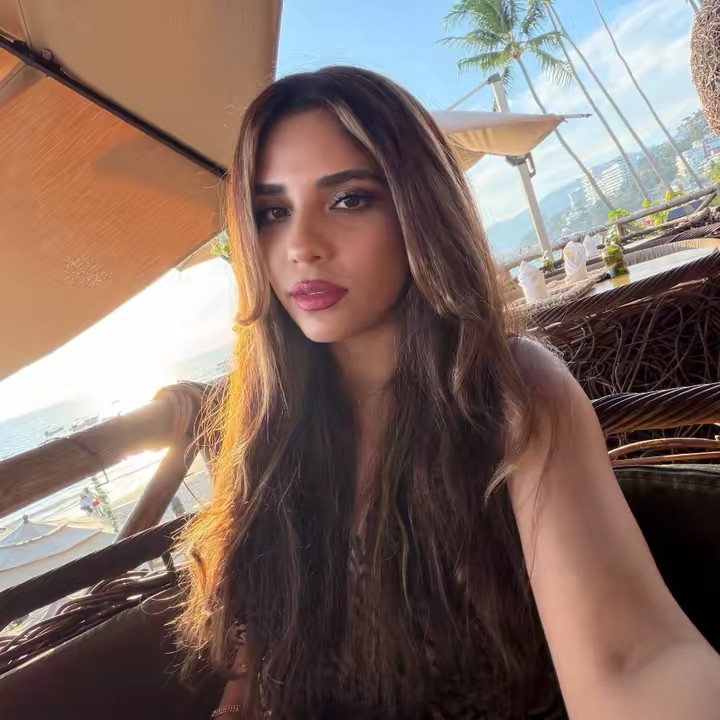 𝒜𝓃𝒶𝒽𝒾́ ☻