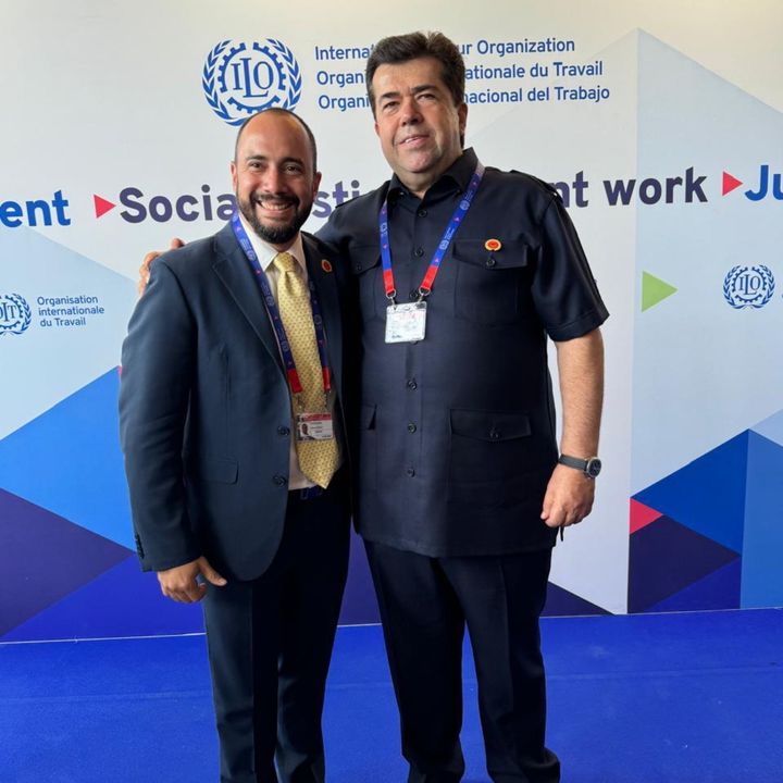 Alejandro Pasos Oficial